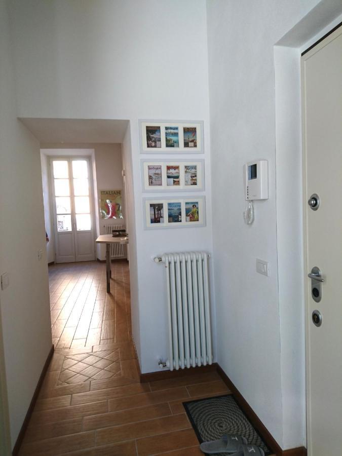 Villa Maghetti - Modernized Flat In Historic Palazzo In The Center Of Luino Exterior photo
